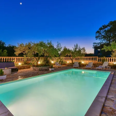 Luxurious With Private Pool Wellness *