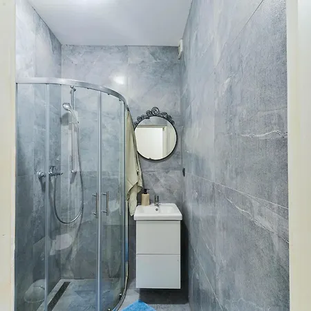 Holiday home Luxurious With Private Pool Wellness Bibinje