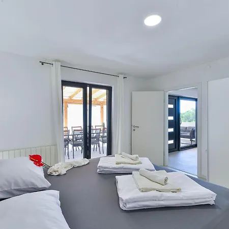 Luxurious With Private Pool Wellness Bibinje