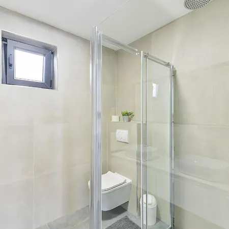Luxurious With Private Pool Wellness Holiday home