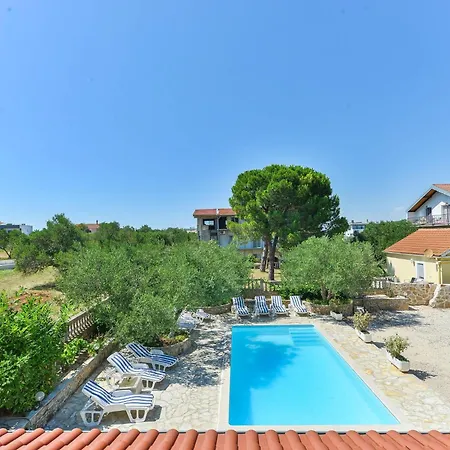Luxurious With Private Pool Wellness Holiday home *
