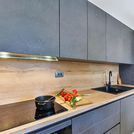Luxurious With Private Pool Wellness Holiday home Bibinje