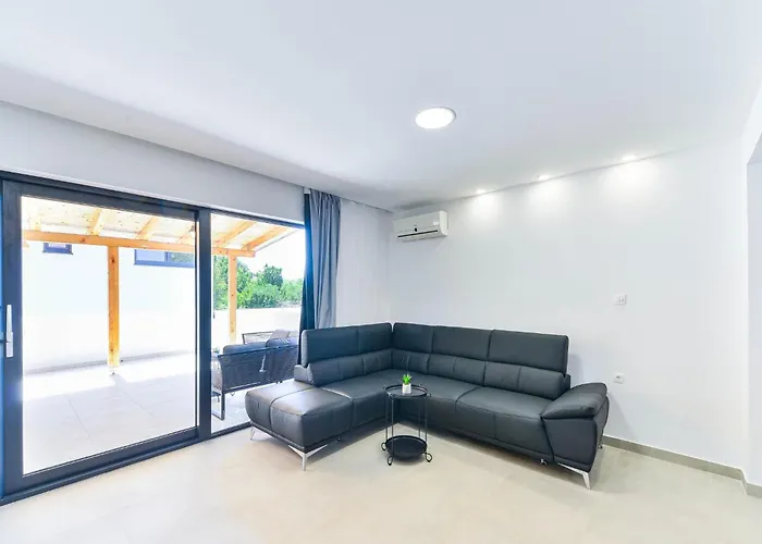 Tatil Evi Near The Sea Bibinje